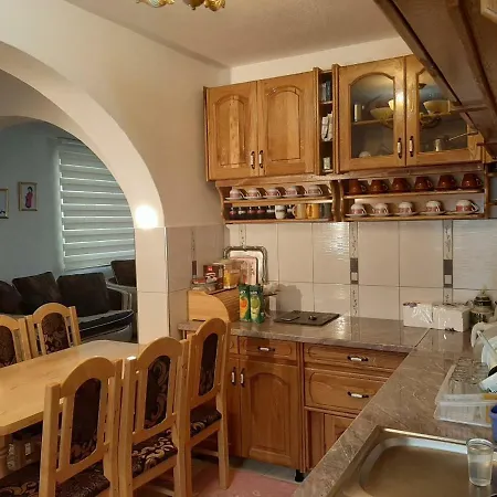 Demmir فيلة ترافنيك